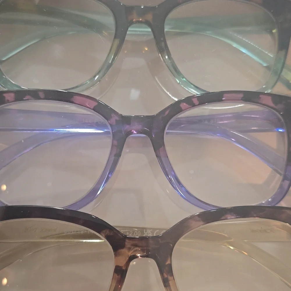 Betsey Johnson Reading Glasses Set